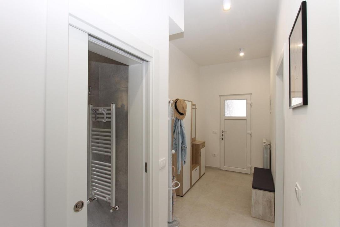 L Apartment Rasa Экстерьер фото